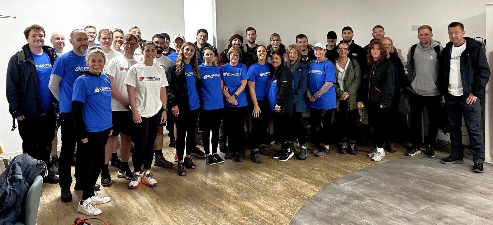 Image of fulfilmentcrowd team members before the walk