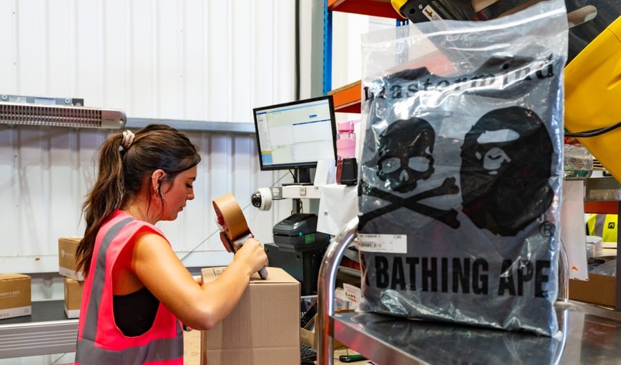 EU eCommerce fashion trends: What’s shaping the market in 2025