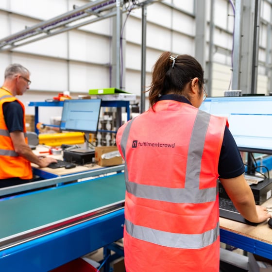 warehouse-workers-1000x1000