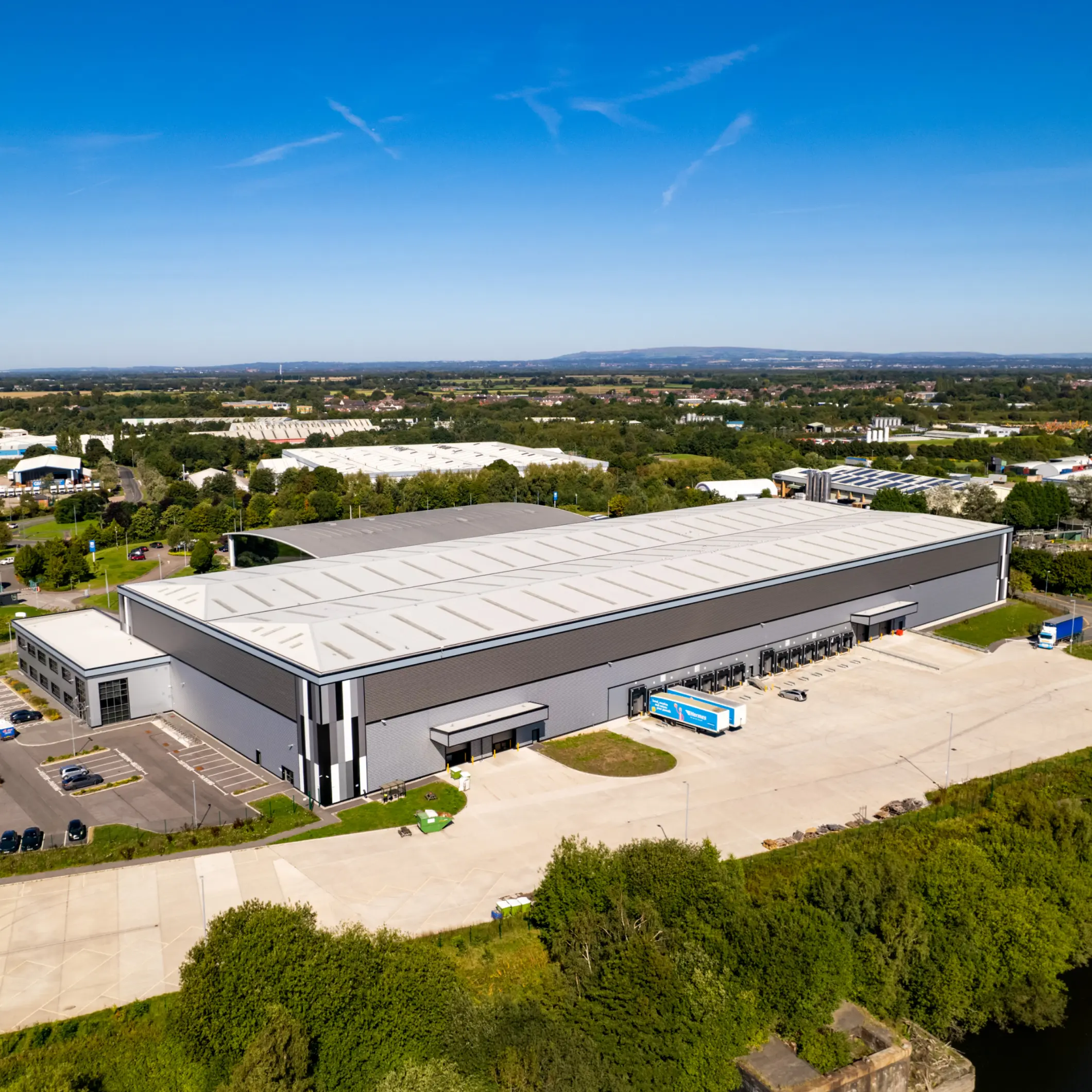 UK ecommerce fulfillment warehouse